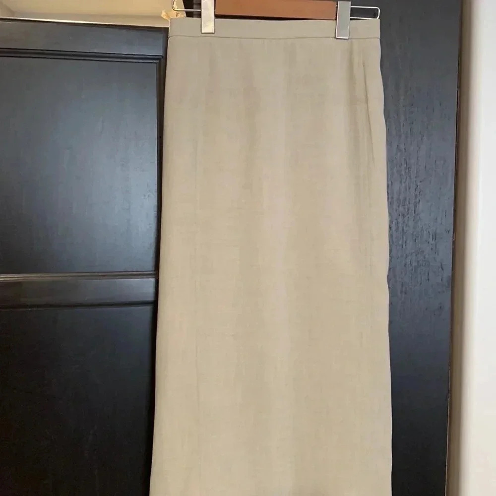 AE Oatmeal Lined Skirt Sz 18